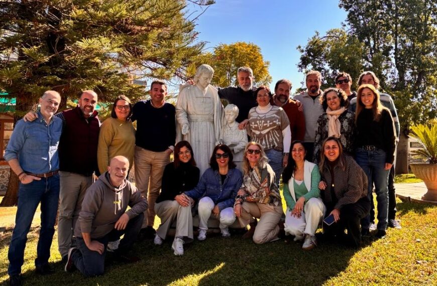 CONSTRUYENDO EL FUTURO: UNA OBRA COMPARTIDA