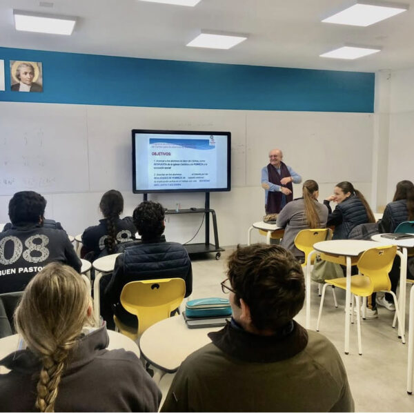 ¿QUÉ BUSCAR EN UN COLEGIO?